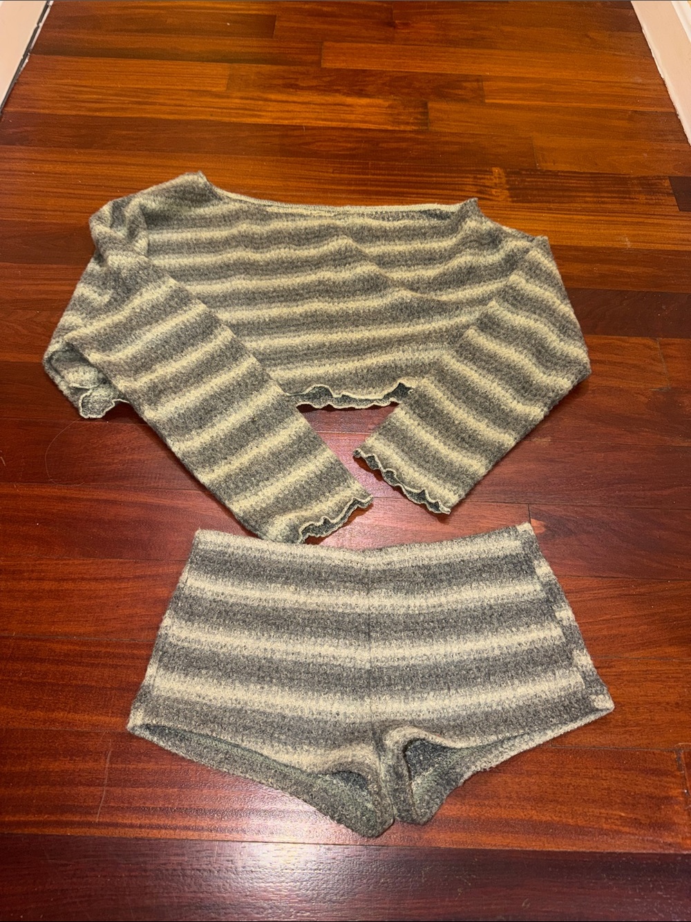 Striped Off The Shoulder Cropped Sweater Set in Green